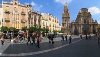 Люди в Мурсии.