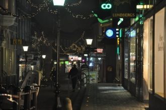 Ночь на улицах города Истад.