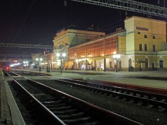 Вокзал ночью, станция Тернополь.