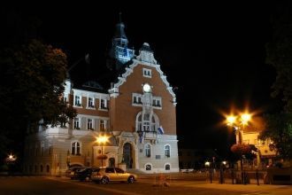 Город Годонин ночью.