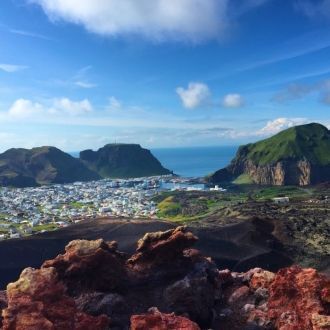 Город Вестманнаэйяр с высоты.