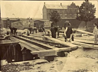 Строительство тромвайной линии в городе 