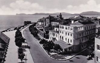 История на фото.  Альгеро.