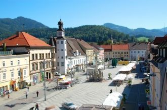 Площадь Леобена.