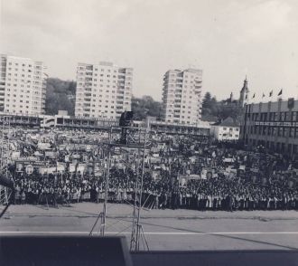 Собрание В Залэу. Румыния.