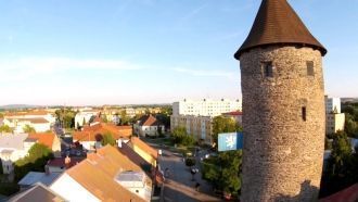 Часлав с крыши здания.