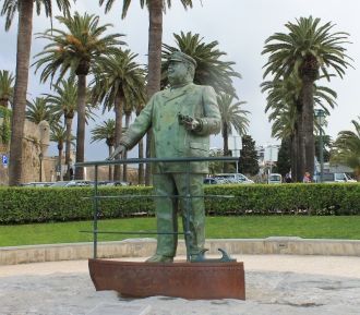 Памятник Карлушу I.