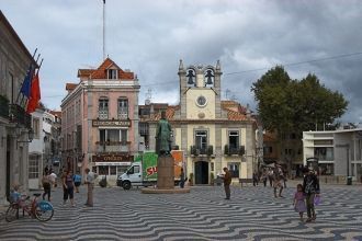 Местные жители.