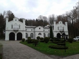 Дворцово-парковый комплекс