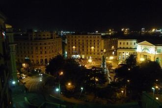Ночная Генуя.