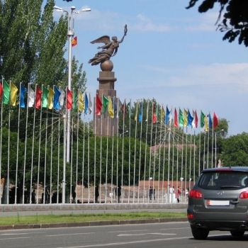 Площадь независимости, Бишкек, Кыргызста