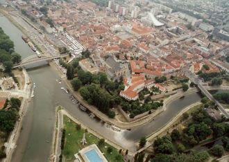 Дьер с высоты.