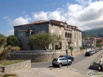 Улица Виа Капо Тироне