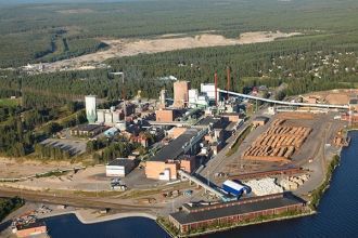 Бумажная фабрика в Питео, Швеция.