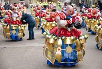 Местные жители города Халле.