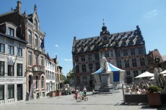 Достопримечательность города Халле.