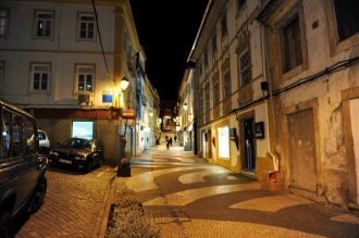 Ночной город Порталегри.