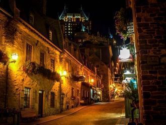 Ночной город Порталегри.