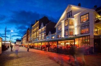 Вечерний Хёугесунн.