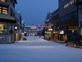 Вечерняя улица Харстада.