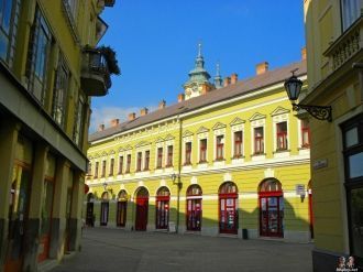 Красочные улочки Эгера, Венгрия.