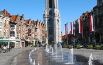 Улица города Турне.