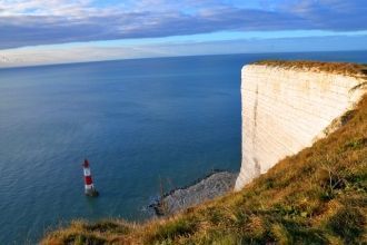 На улице города Истборн.