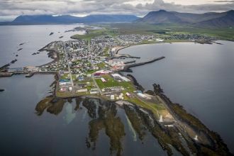Город Акранес с высоты.