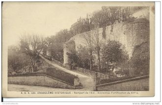 Ретро фото города Ангулем.