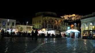 Город Триполис ночью.