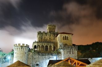 Эшторил ночью.