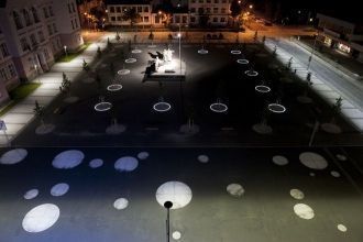 Город Всетин ночью.