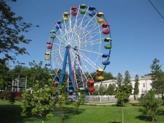 Парк развлечений в Сальске.