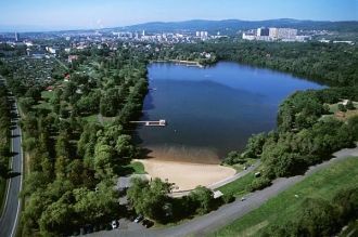 Озеро города Хомутов.