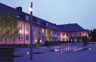 Город Тинен ночью.