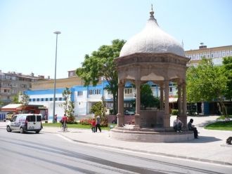 Люди в городе Балыкесир.