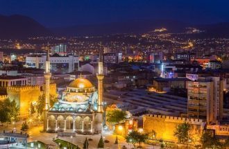 Ночной город. Кайсери, Турция.