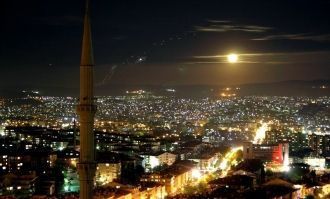 Ночная Антакья.