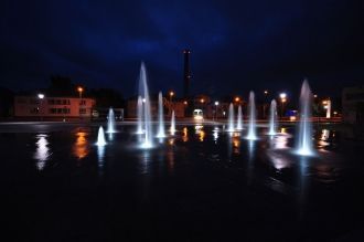 Йонава. Литва. Фонтан. Ночь.