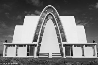 Местная церковь города в 1962 году.