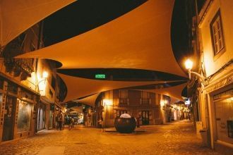 Город Бежа ночью.