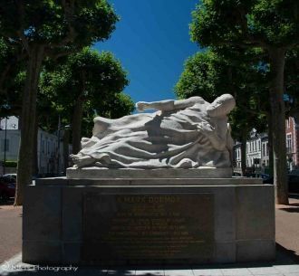 Маркс Дормуа, Монлюсон, Франция.