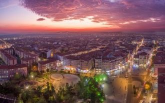 Чорлу ночью.