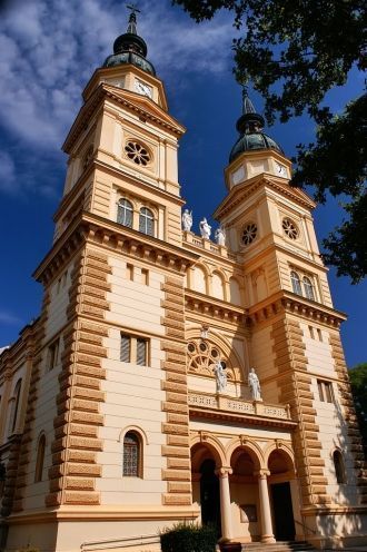 Кишкунфеледьхаза. Достопримечательность.