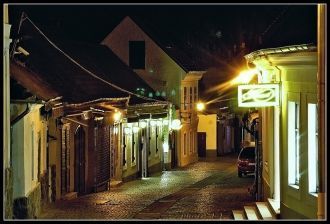 Ночная жизнь в городе Сентендре.