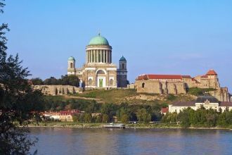 Базилика Святого Адальберта.