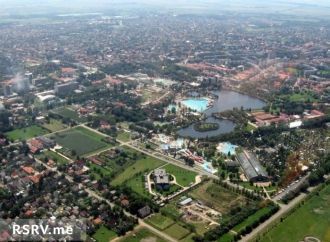 Город Хайдусобосло с высоты.