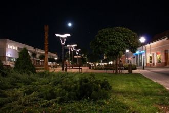 Ночная жизнь города Штурово.