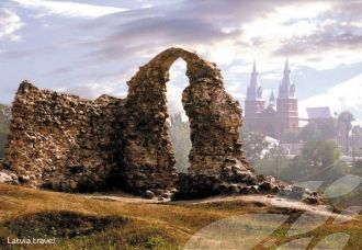 Развалины замка Резекне.