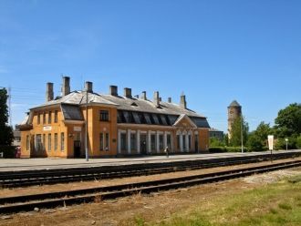 Железнодорожная станция Добеле.